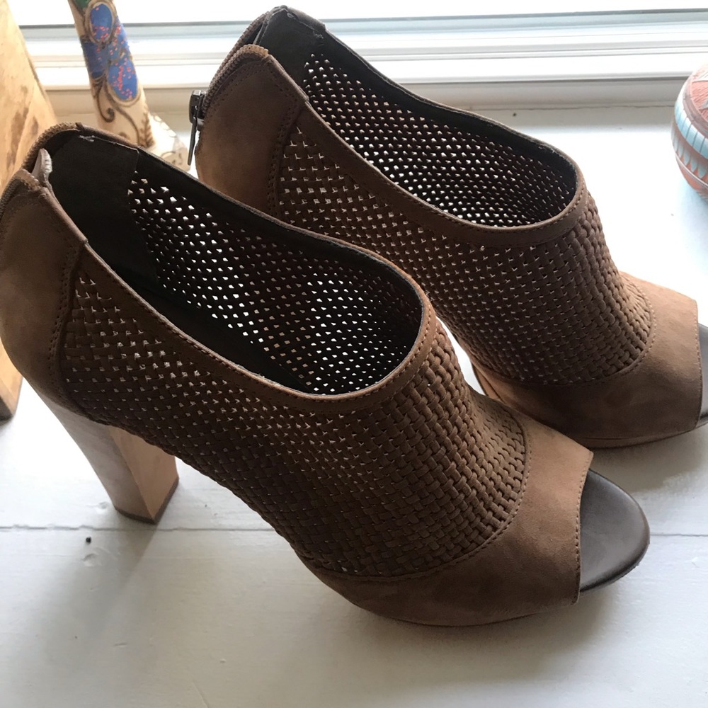 Banana Republic booties